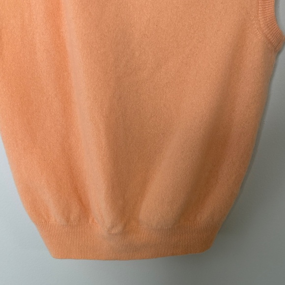 Benetton 100% Lambswool Cardigan Vest - Picture 7 of 9